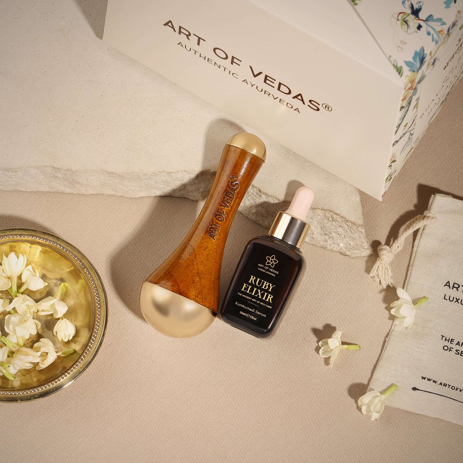 Kumkumadi Abhyanga Ritual Kit